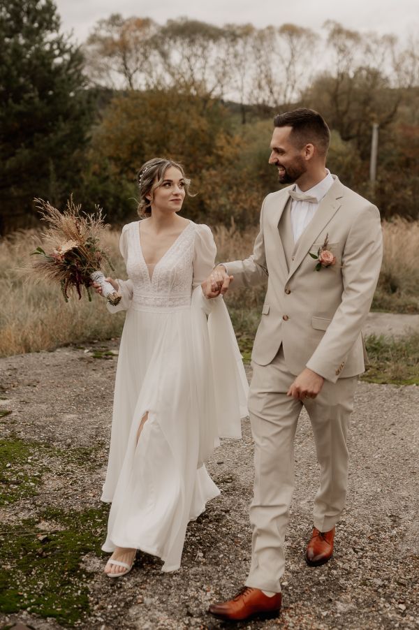 svadobne-saty-infiniti-svadobny-salon