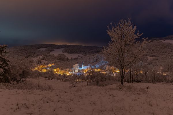 Zimná Dolná Mariková - nočná fotografia 