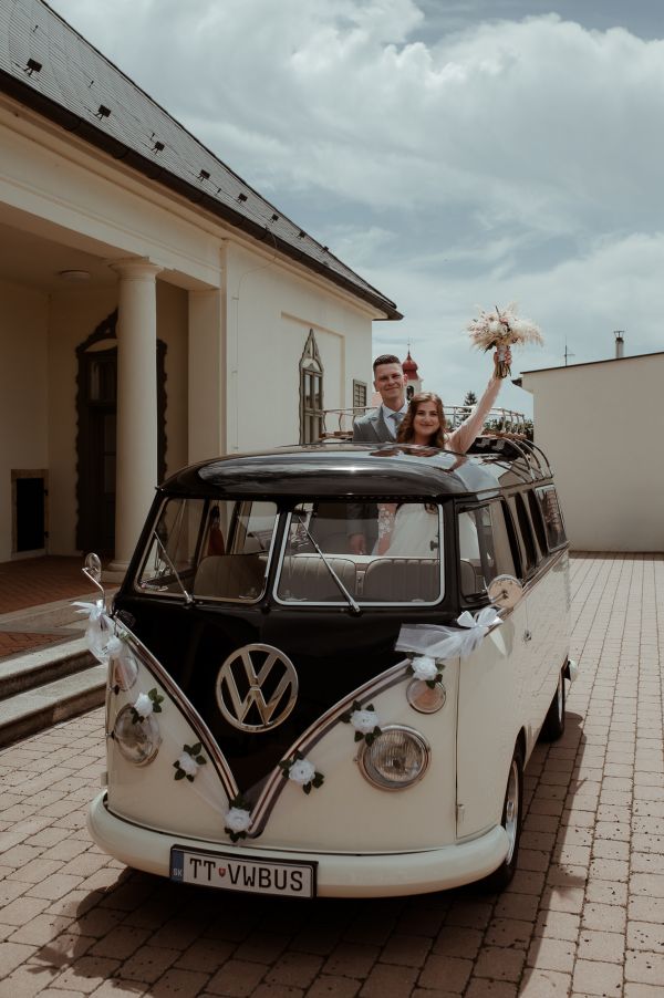 obrázok 3304 - Zemiansky dvor Šúrovce - SVADBA