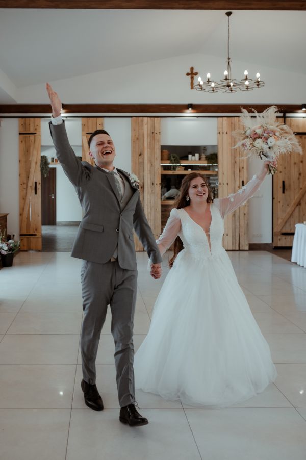 obrázok 3355 - Zemiansky dvor Šúrovce - SVADBA