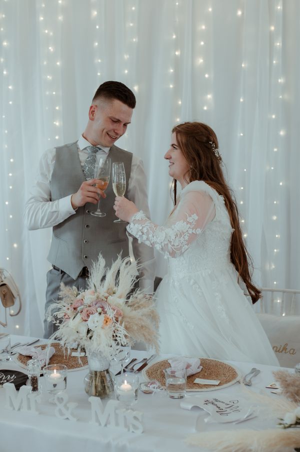 obrázok 3359 - Zemiansky dvor Šúrovce - SVADBA