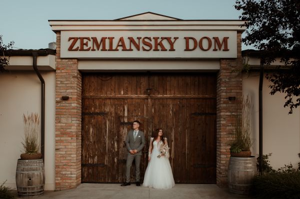 obrázok 3385 - Zemiansky dvor Šúrovce - SVADBA