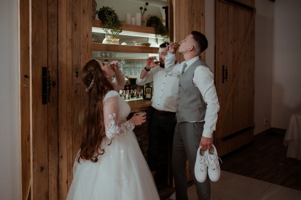 obrázok 3396 - Zemiansky dvor Šúrovce - SVADBA