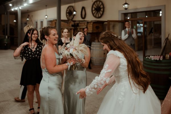 obrázok 3403 - Zemiansky dvor Šúrovce - SVADBA